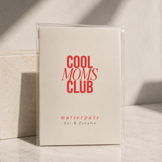 MUTTERPASSHÜLLE - Cool Moms beige personalisiert