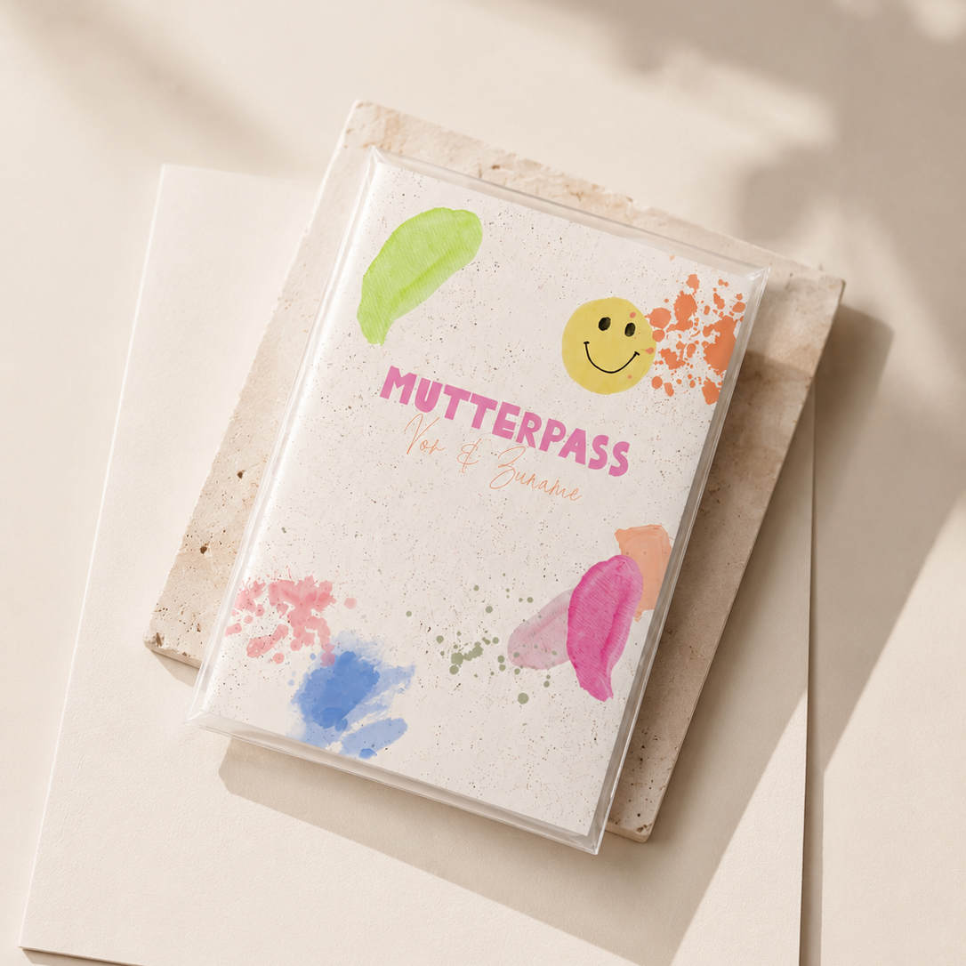 MUTTERPASSHÜLLE - Bunte Malerei personalisiert