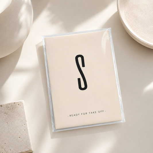 Reisepasshülle - Buchstabe beige personalisiert