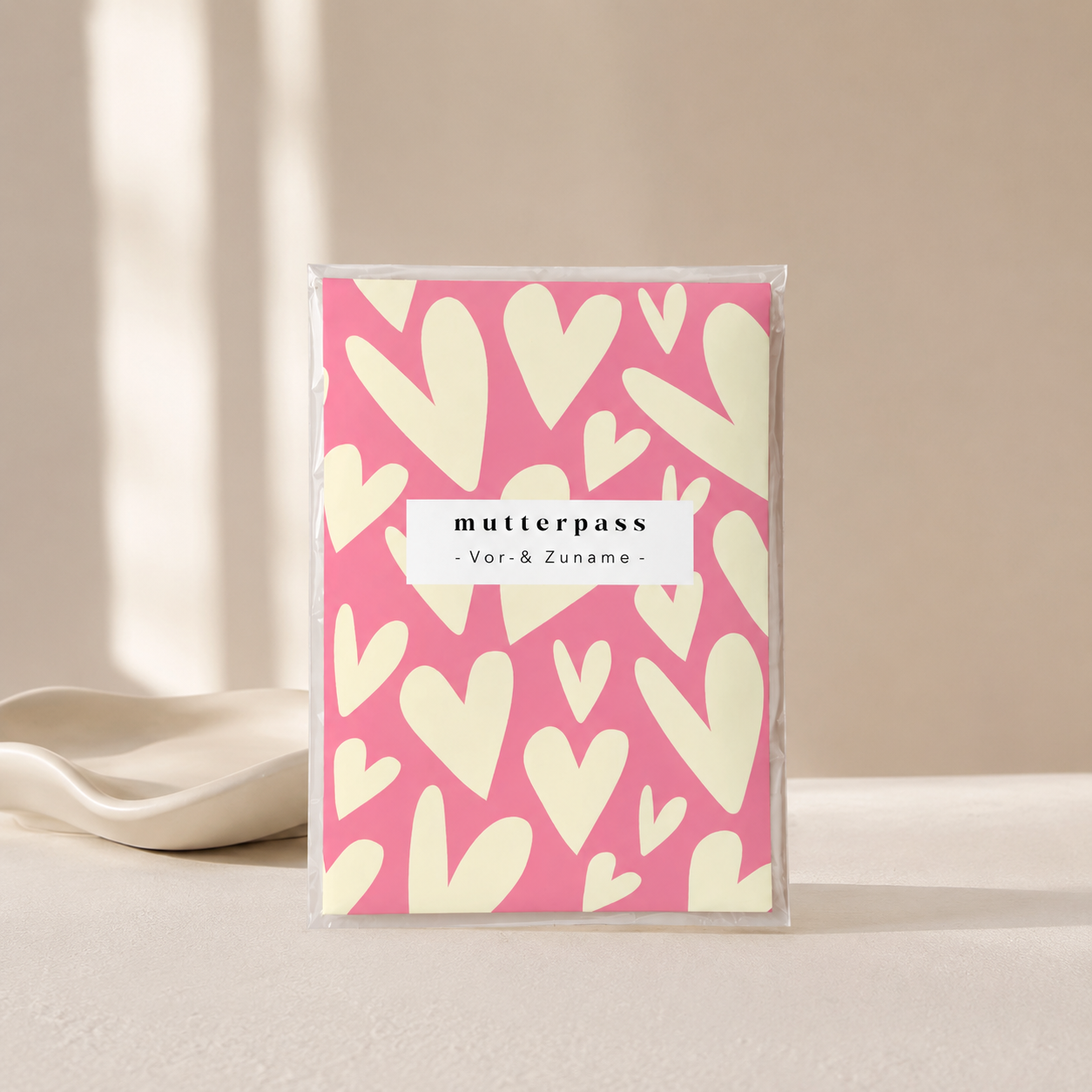 MUTTERPASSHÜLLE - Herzen pink gelb personalisiert