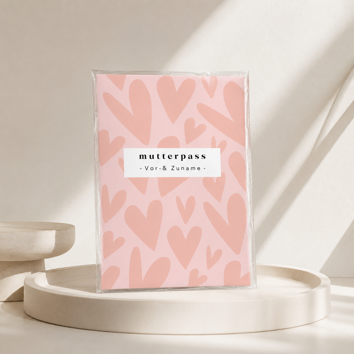 MUTTERPASSHÜLLE - Herzen rosa personalisiert
