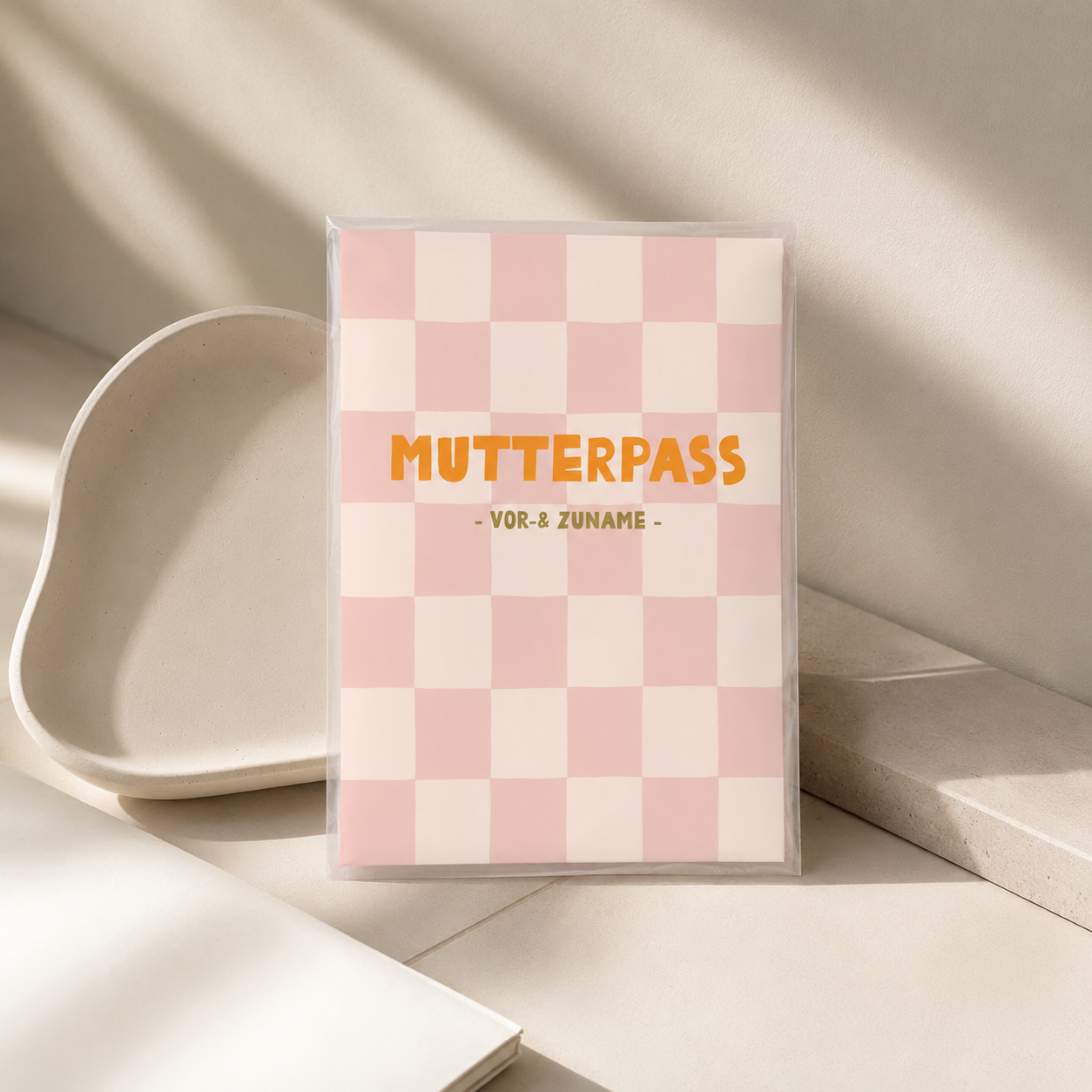MUTTERPASSHÜLLE - Karo rosa beige personalisiert