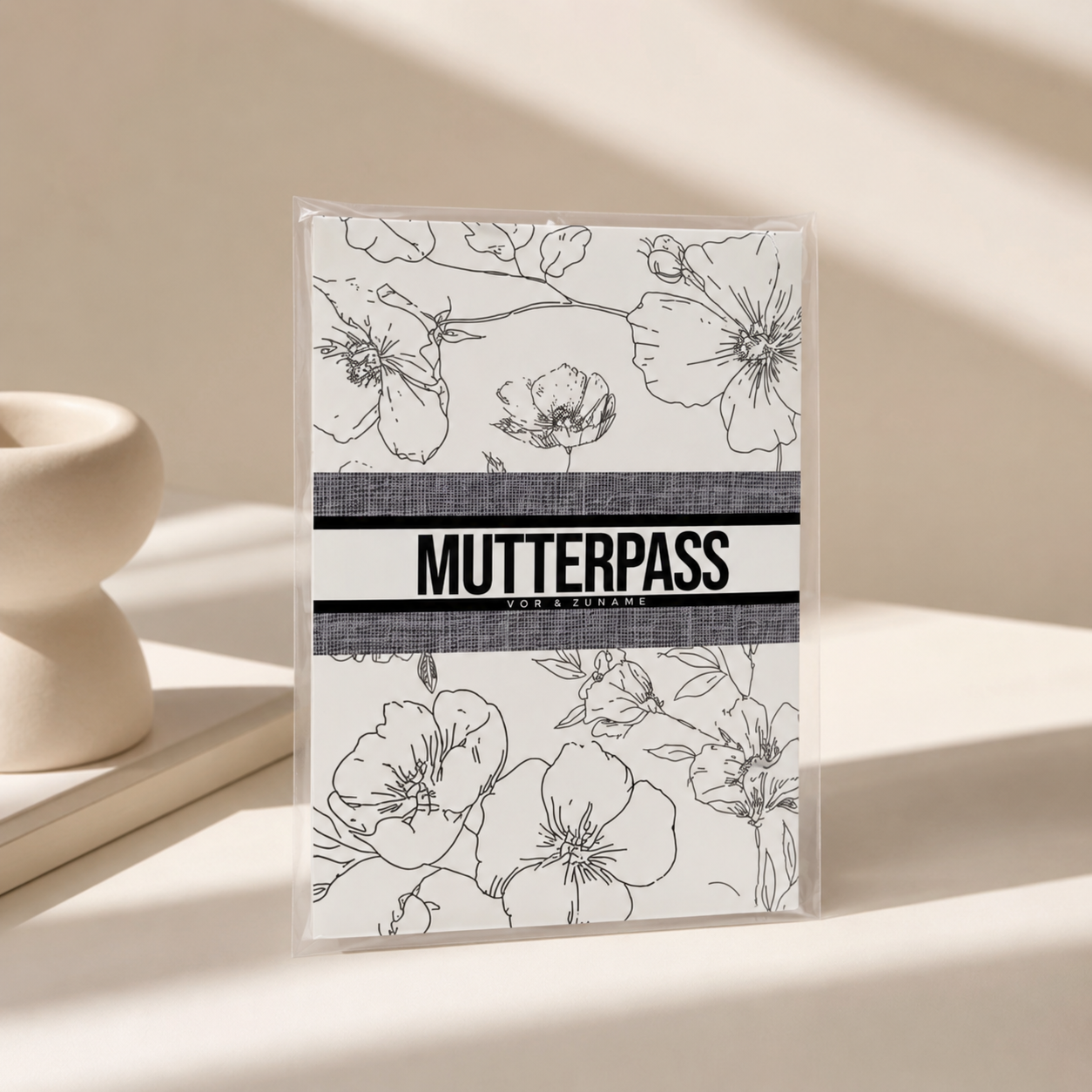 MUTTERPASSHÜLLE - Luxury floral schwarz personalisiert