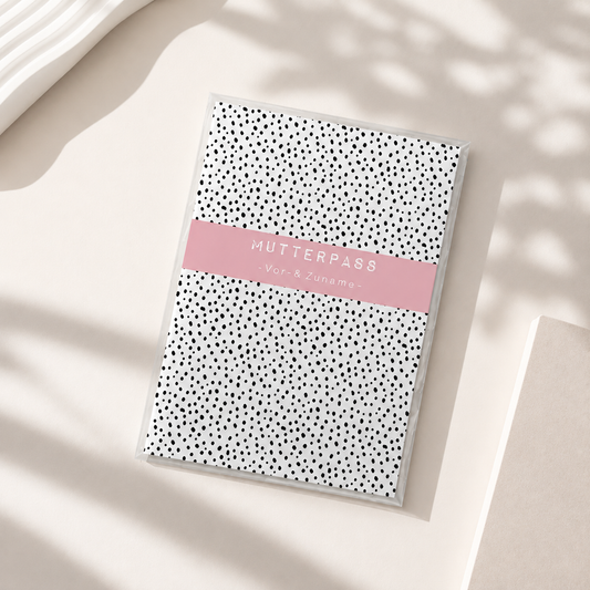 MUTTERPASSHÜLLE - Punkte schwarz rosa personalisiert