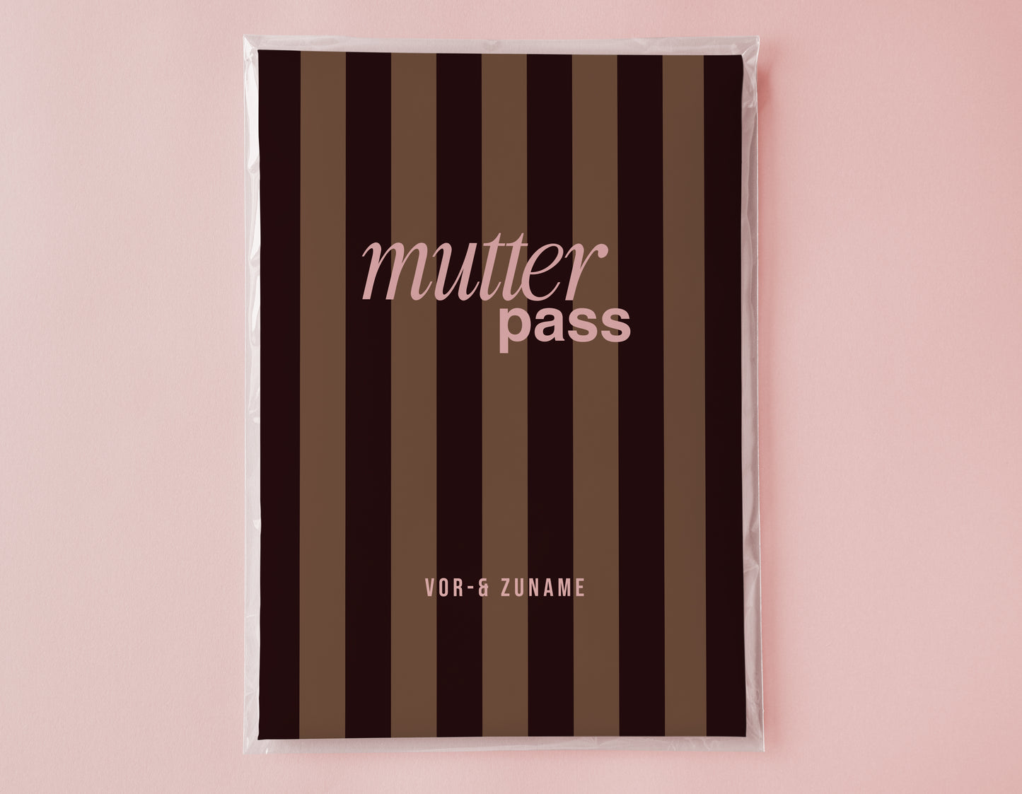 MUTTERPASSHÜLLE - Gestreift braun personalisiert