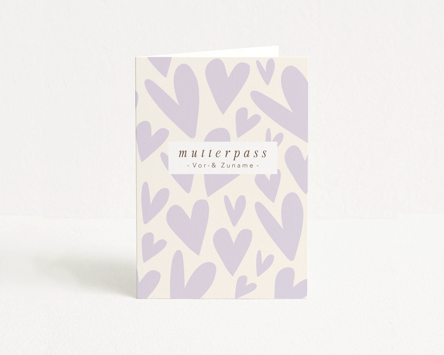 MUTTERPASSHÜLLE - Herzen lila creme personalisiert