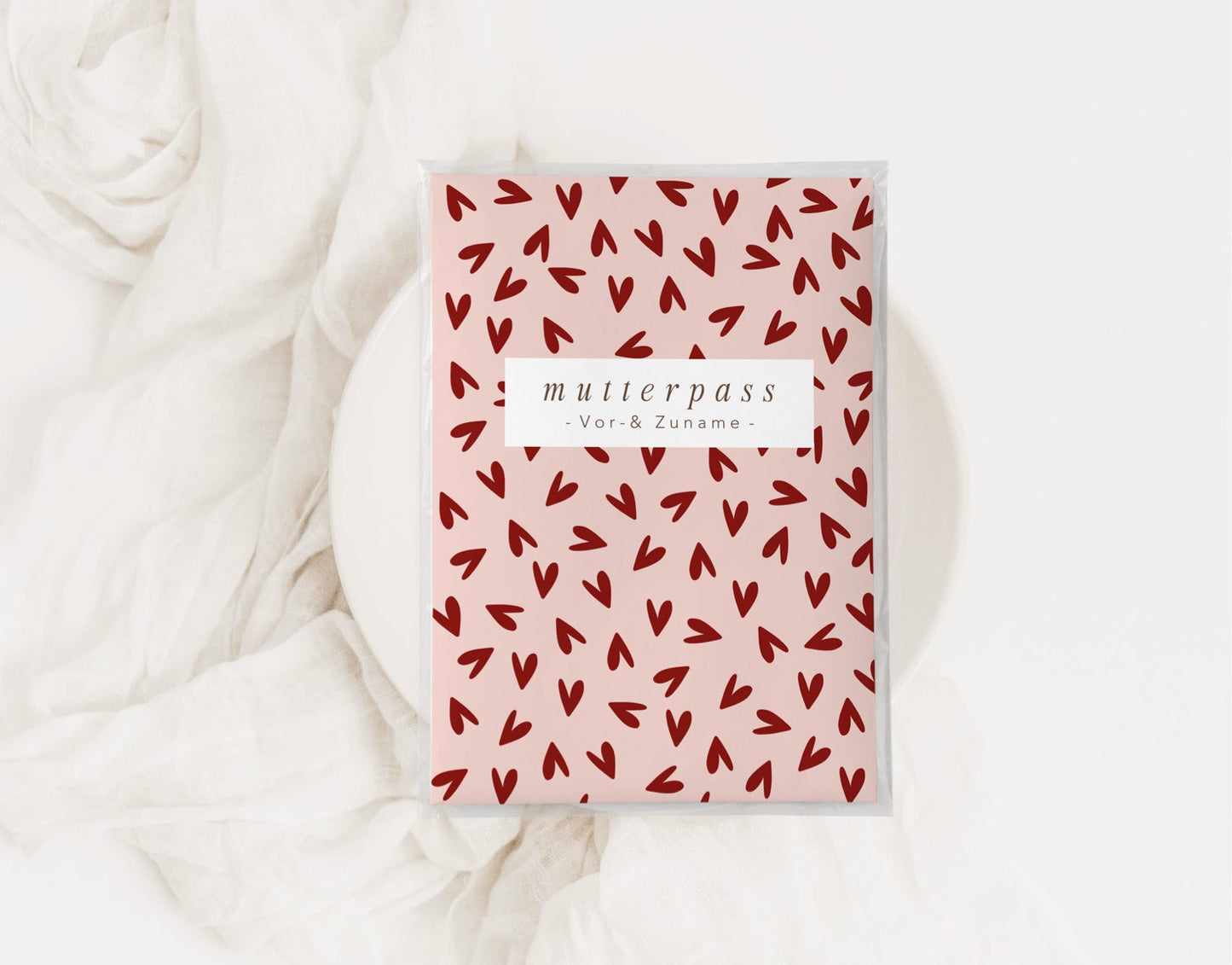 MUTTERPASSHÜLLE - Herzen rot rosa personalisiert